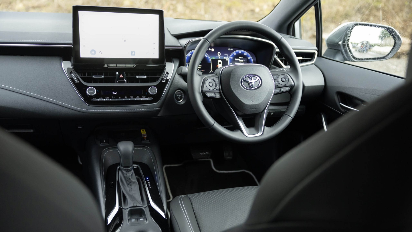 Toyota Corolla Touring Sports interior