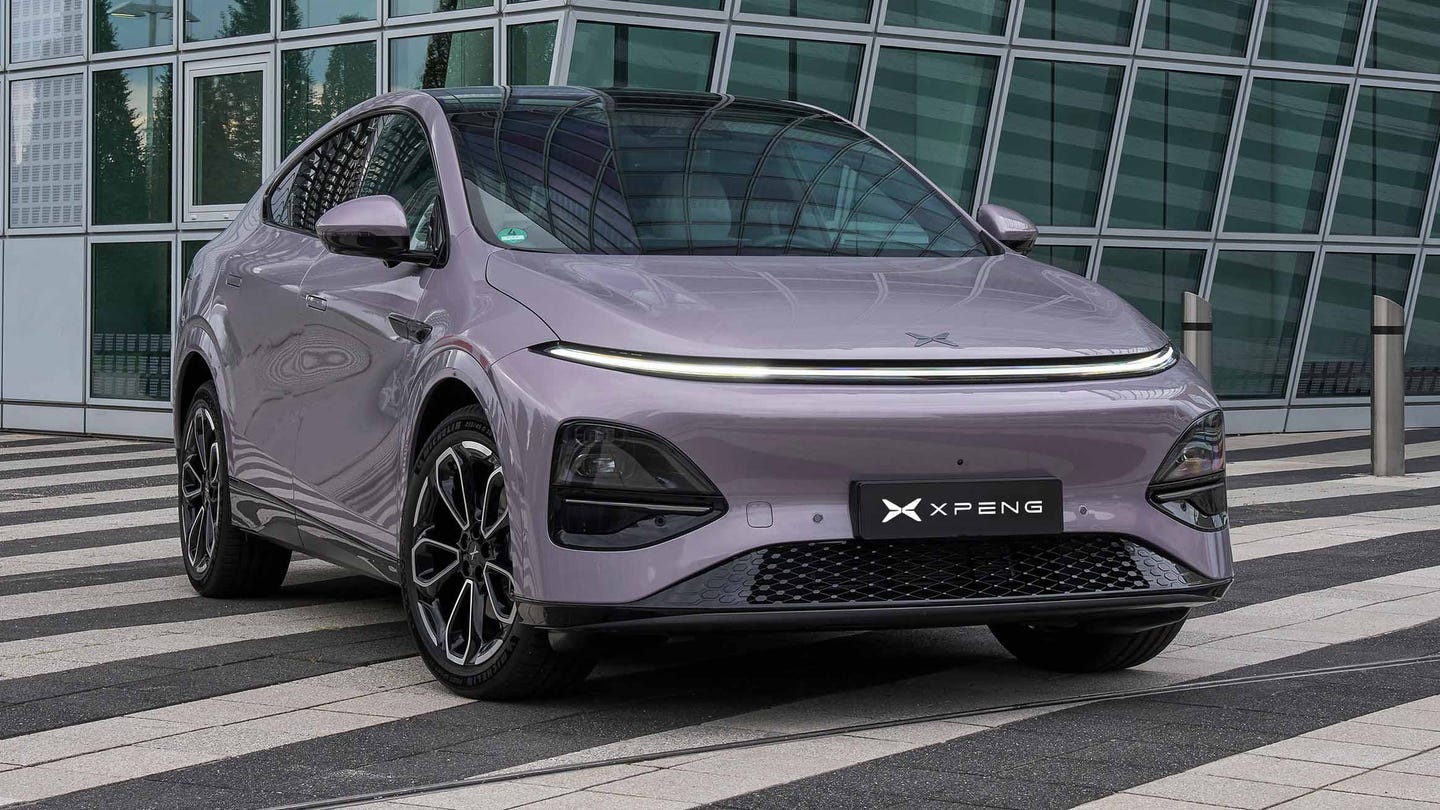 XPeng G6 in purple