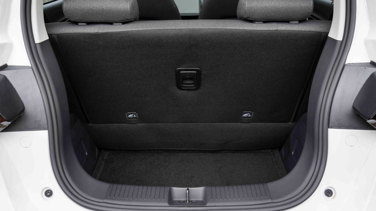 Leapmotor T03 boot