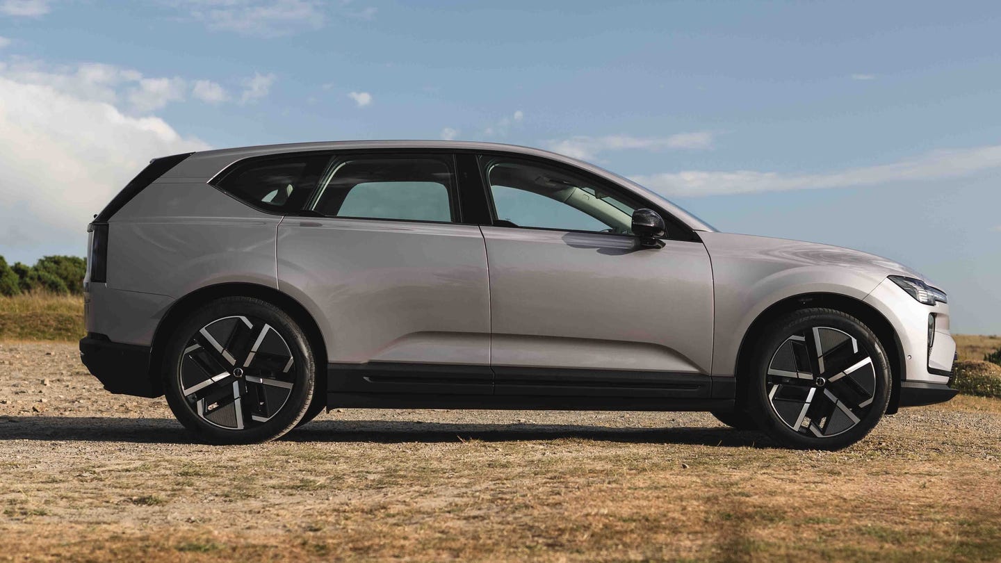 Volvo EX60 side view
