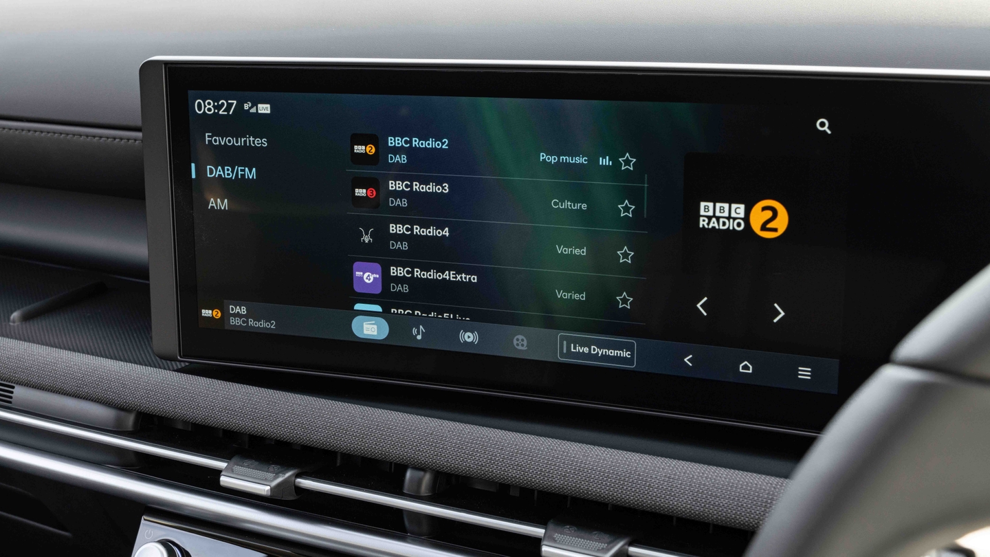 Hyundai Tucson radio station menu