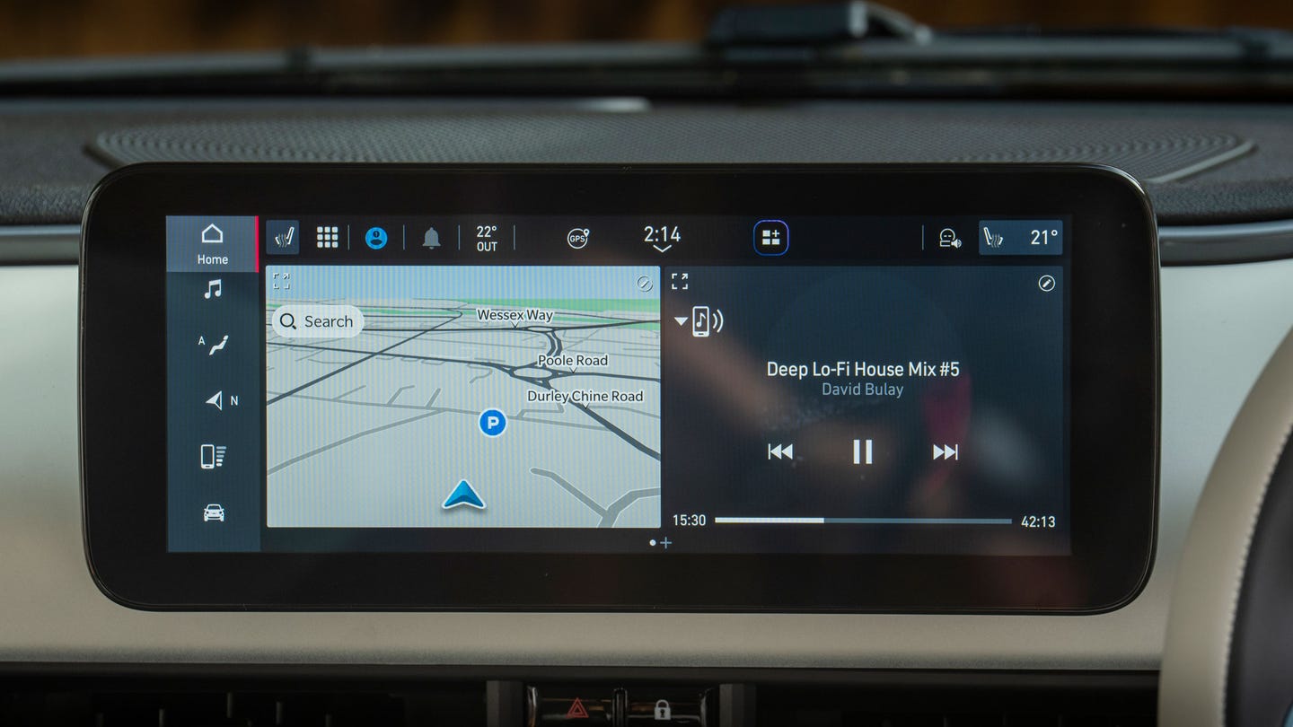 Fiat 500 Hybrid touchscreen