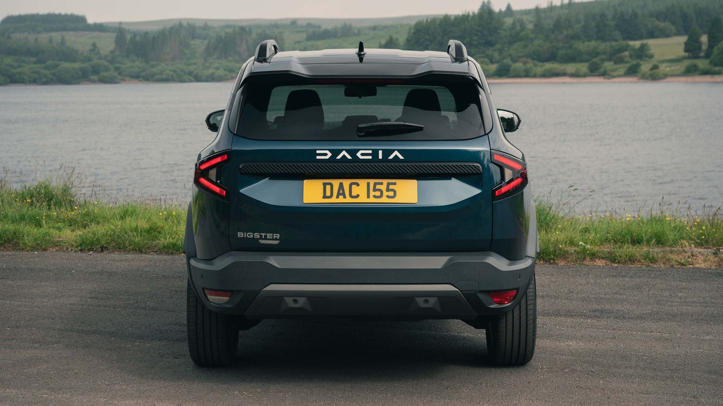 Dacia Bigster rear view