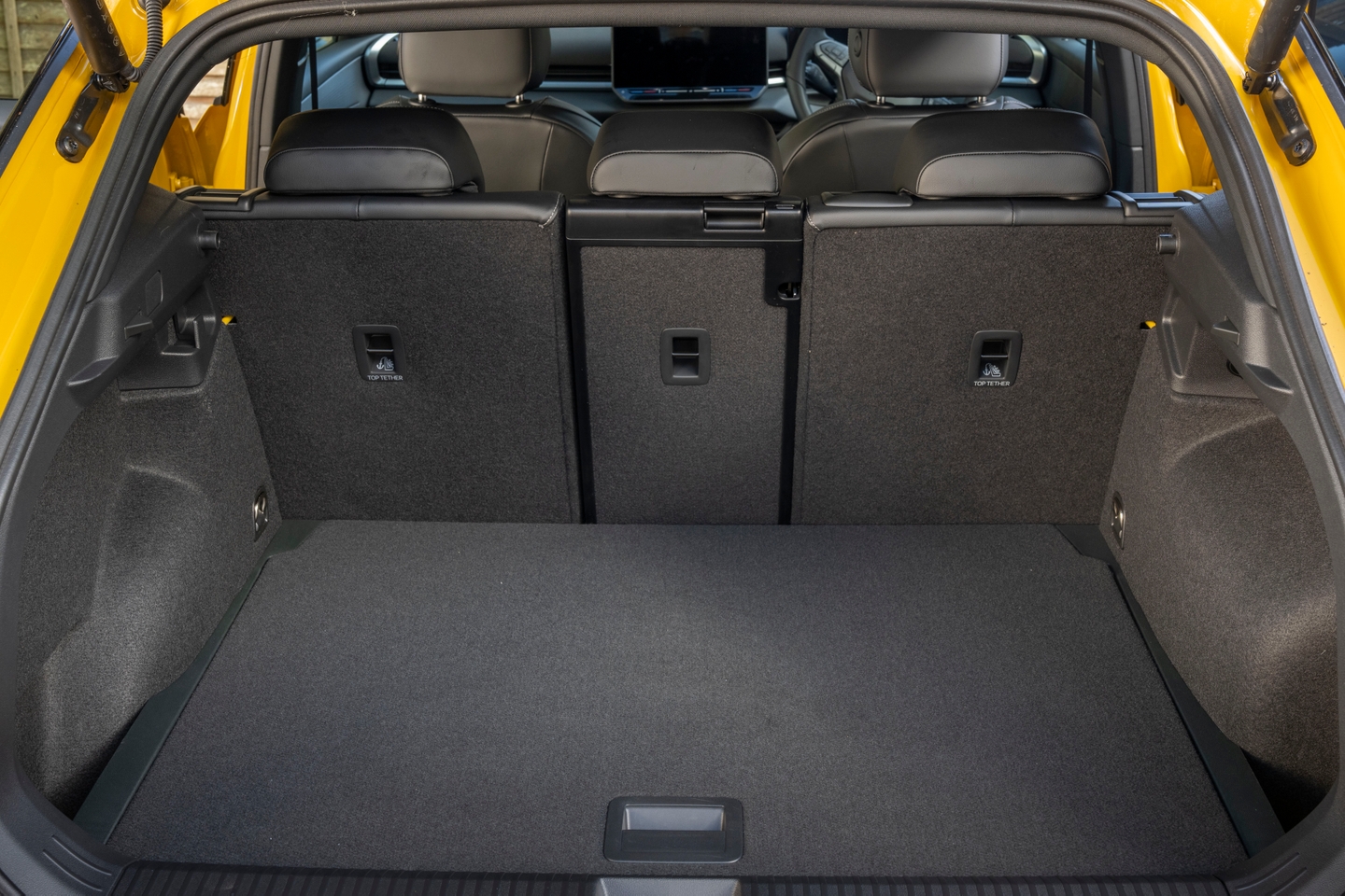 2026 VW T Roc boot