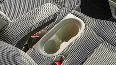 Hyundai Inster cupholders