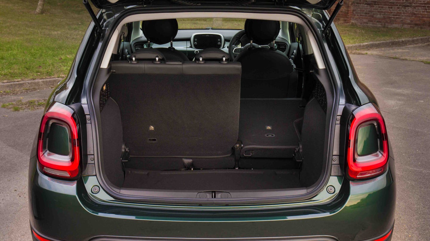 Fiat 500X boot