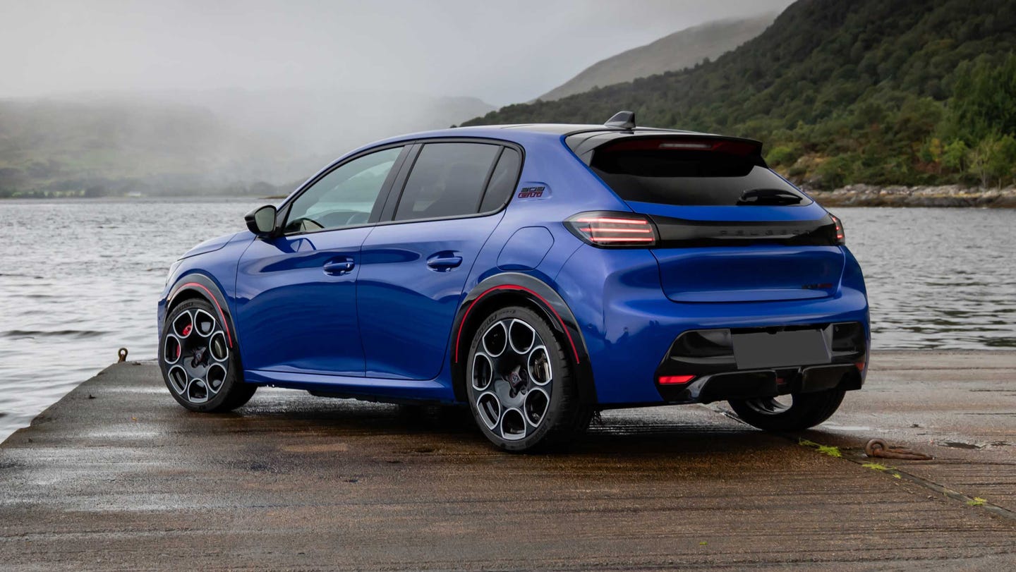Peugeot E-208 GTi rear view