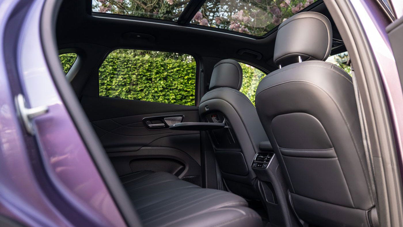 Lepas L8 rear seats