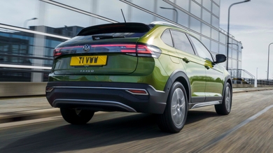 Volkswagen Taigo driving rear view