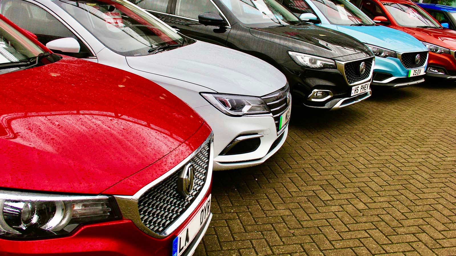 MG car and SUV range explained Motorpoint