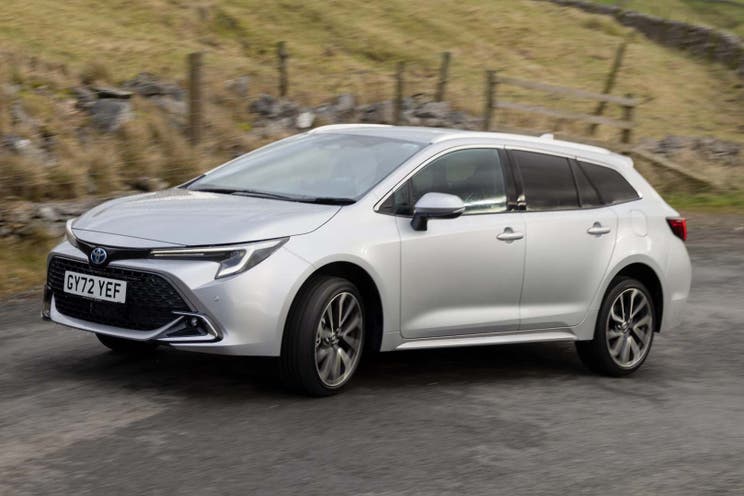 Toyota Corolla Touring Sports driving