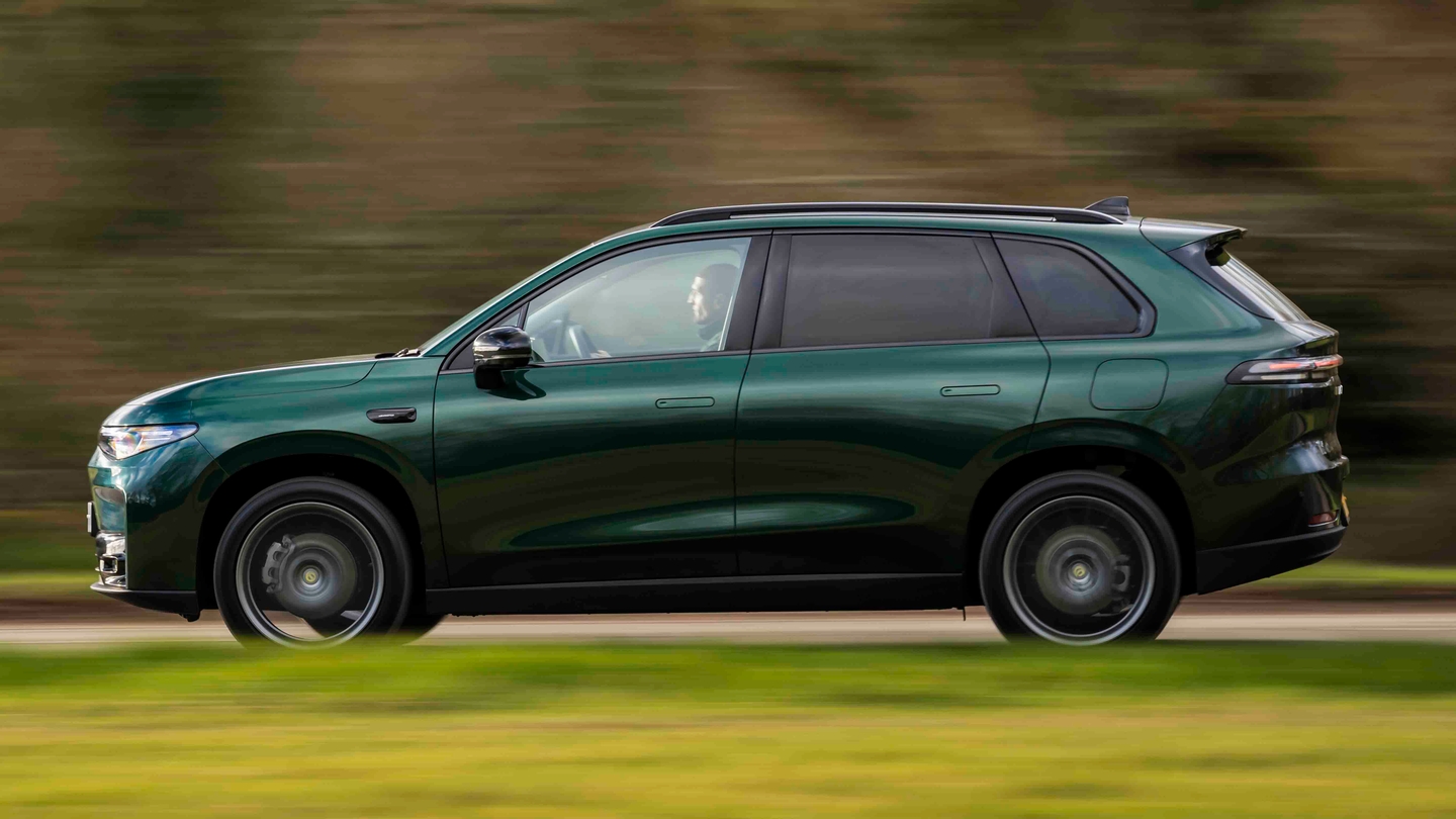 Leapmotor C10 driving side view