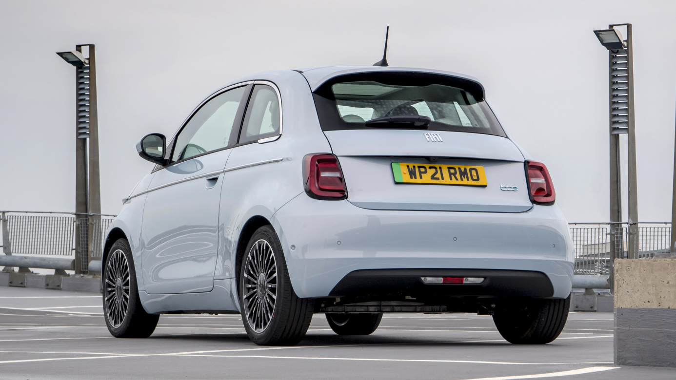 Fiat 500e rear view