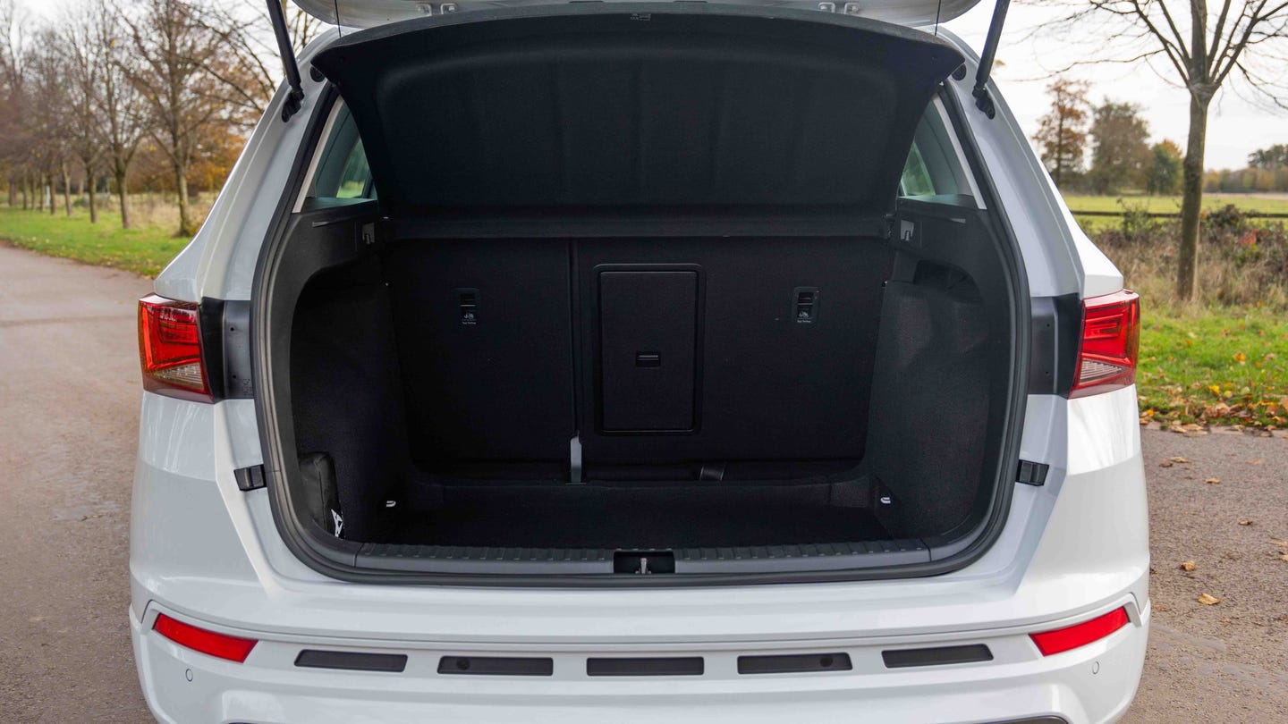 Cupra Ateca boot