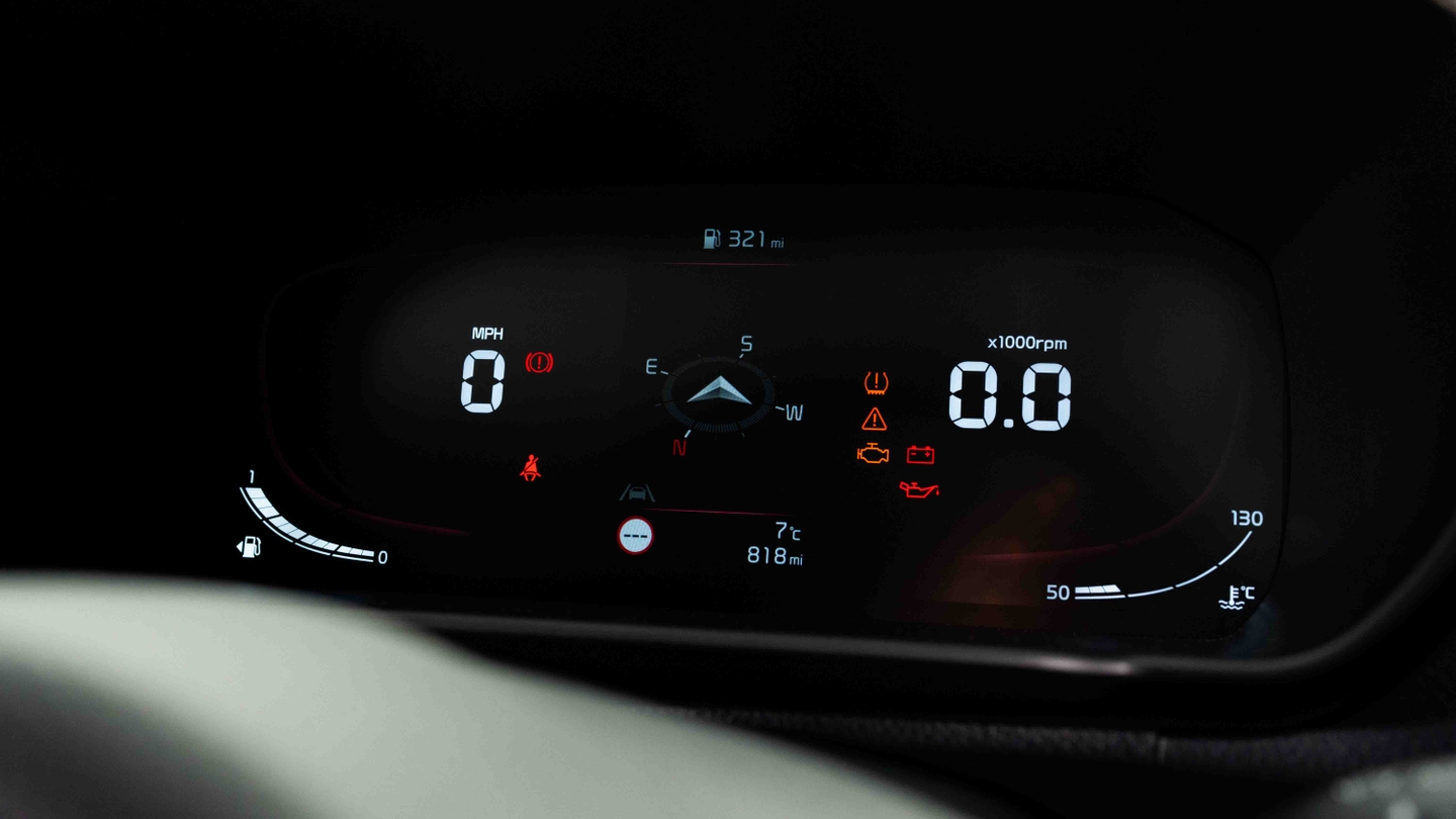 Kia Picanto review driver's dials speedometer