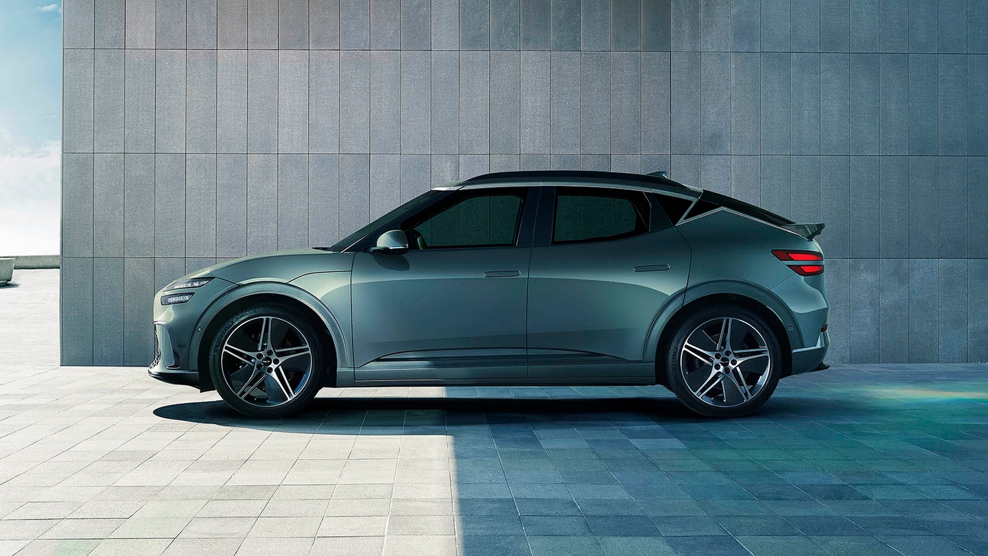 Genesis GV60 review side