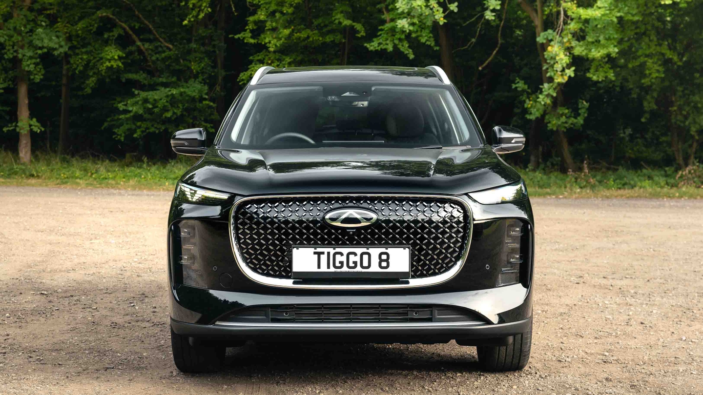 Chery Tiggo 8 front end, petrol model