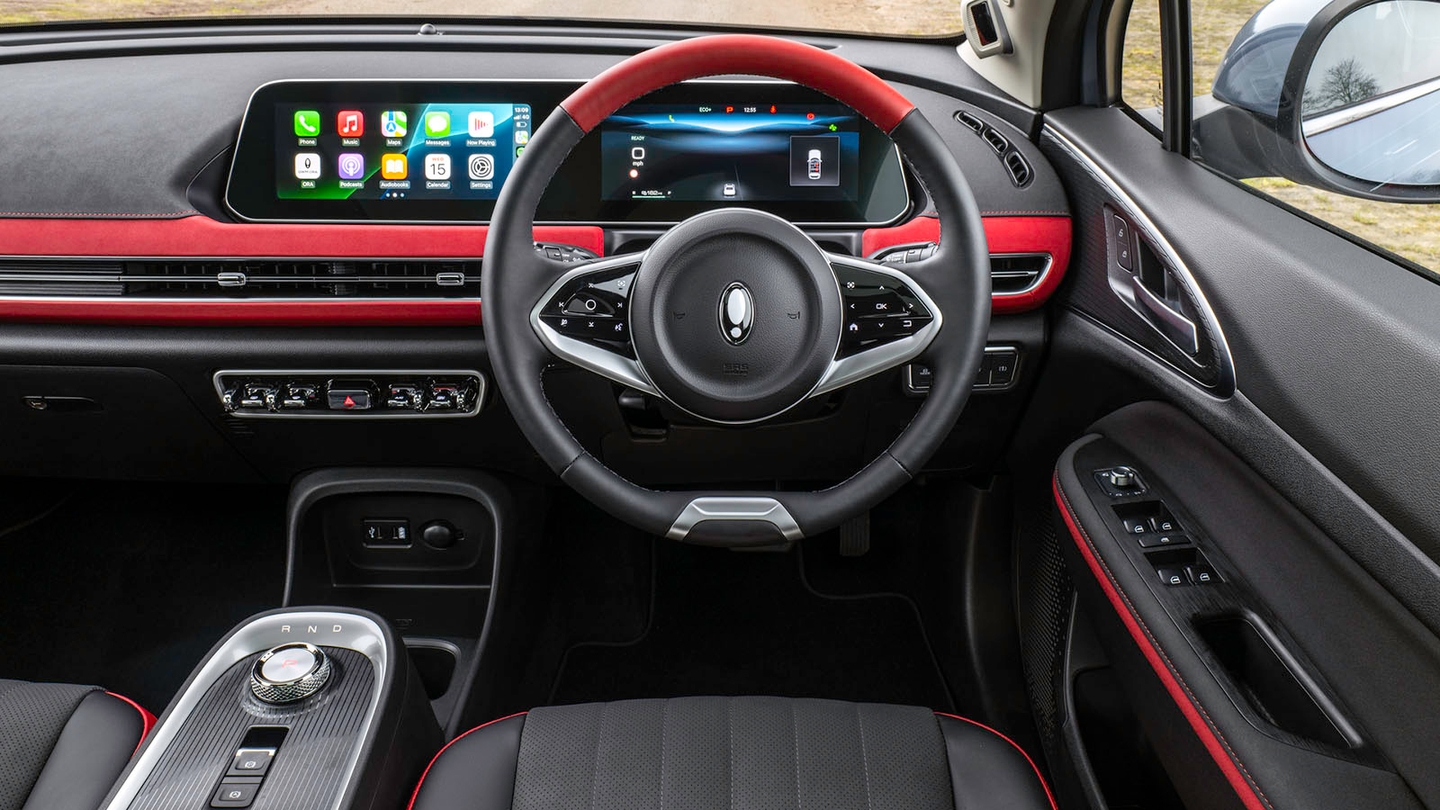 Ora 03 review interior