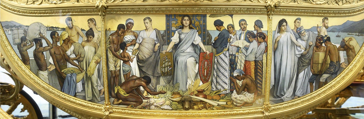 Golden coach with colonial art on it