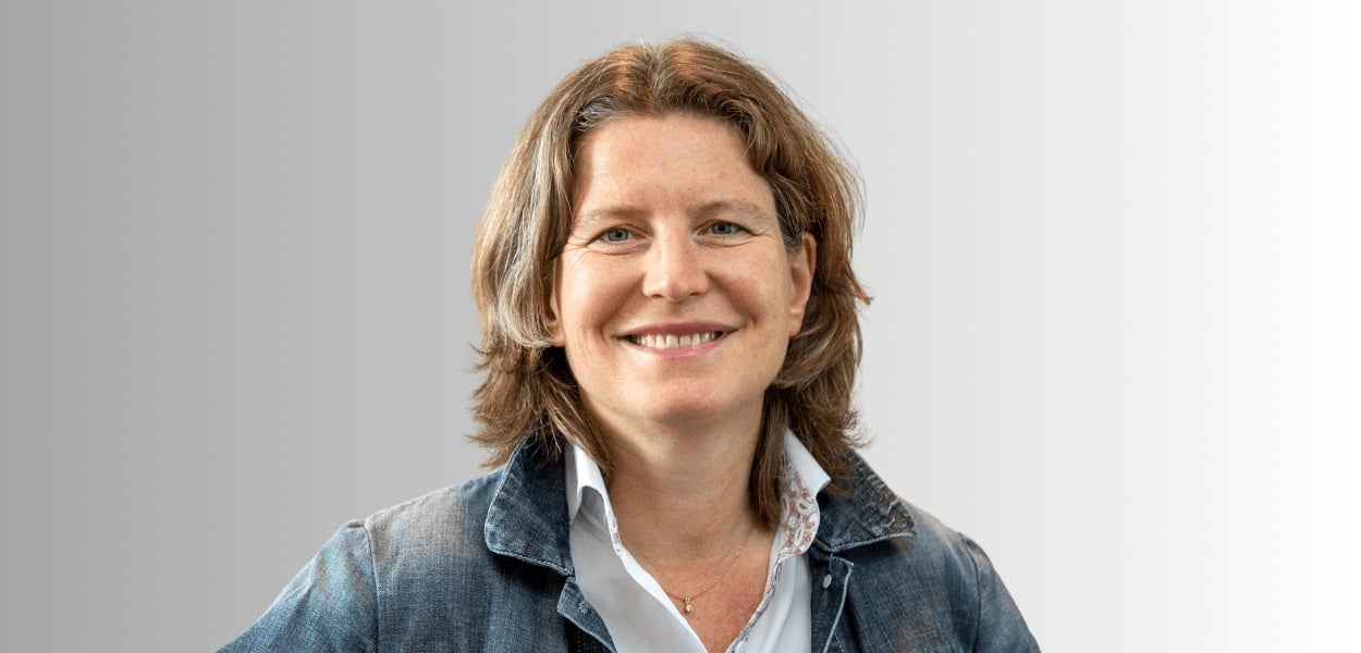Portret van Mariëtte Huizinga.