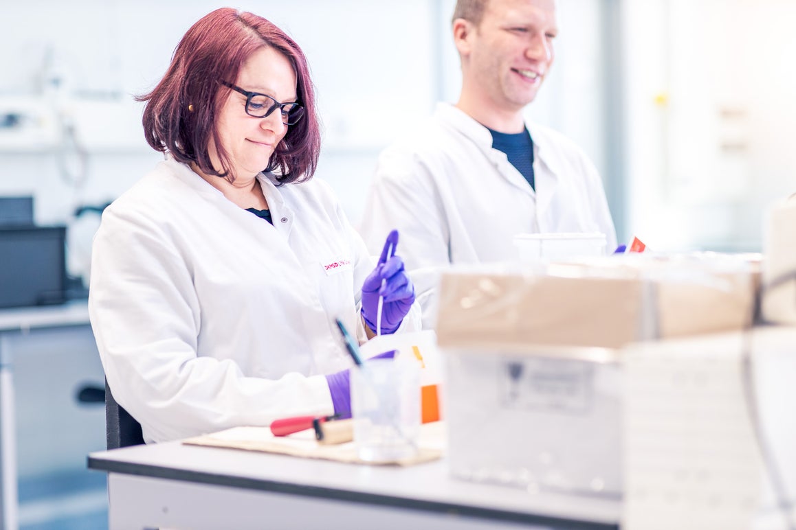 Laboratory management - High throughput lab