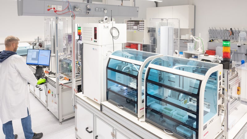 DKMS Life Science Lab is part of the worldwide DKMS family. | DKMS