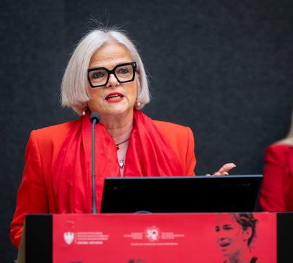 Nadia Mazzardis, vicepresidente della Commissione provinciale per le pari opportunità per le donne, ha sottolineato che non esistono ancora soluzioni soddisfacenti al divario retributivo di genere. (Foto: USP/Fabio Brucculeri)