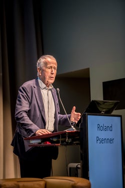 Eurac-Präsident Roland Psenner: Mit diesem Lehrgang gehen die Frauen voran. (Foto: Lukas Auer)