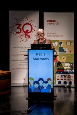 Nadia Mazzardis, vicepresidente della Commissione provinciale per le pari opportunità, è convinta: Abbiamo bisogno di donne al potere che si rafforzino a vicenda (Foto: Lukas Auer)