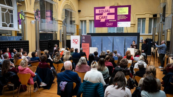 Grande partecipazione al primo Equal Care Day in Alto Adige (ASC/Fabio Brucculeri)