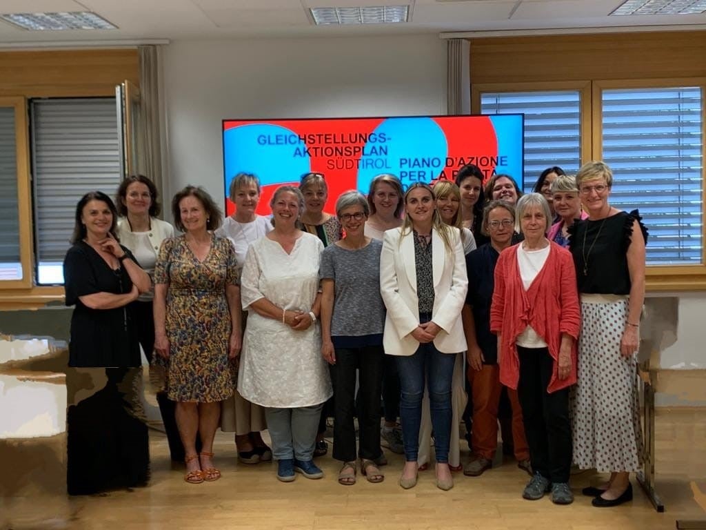 Im Foto: Der Landesbeirat für Chancengleichheit für Frauen in der Sitzung vom 14. Juni 2023