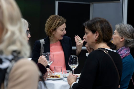 Discussioni stimolanti dopo l'evento