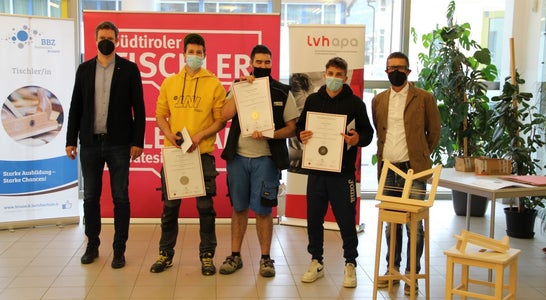 Jugendwettbewerb der Tischler Jugendwettbewerb der Tischler