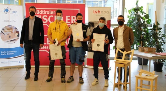 Jugendwettbewerb der Tischler Jugendwettbewerb der Tischler