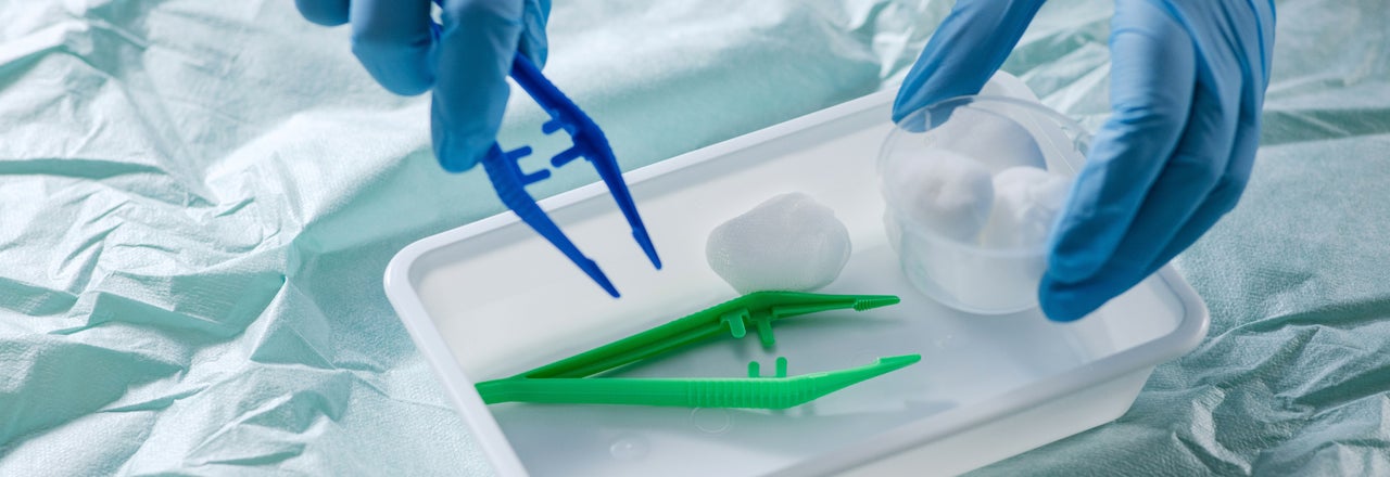 Plus de sécurité, plus de temps, plus de rentabilité grâce aux sets stériles à usage unique MediSet®