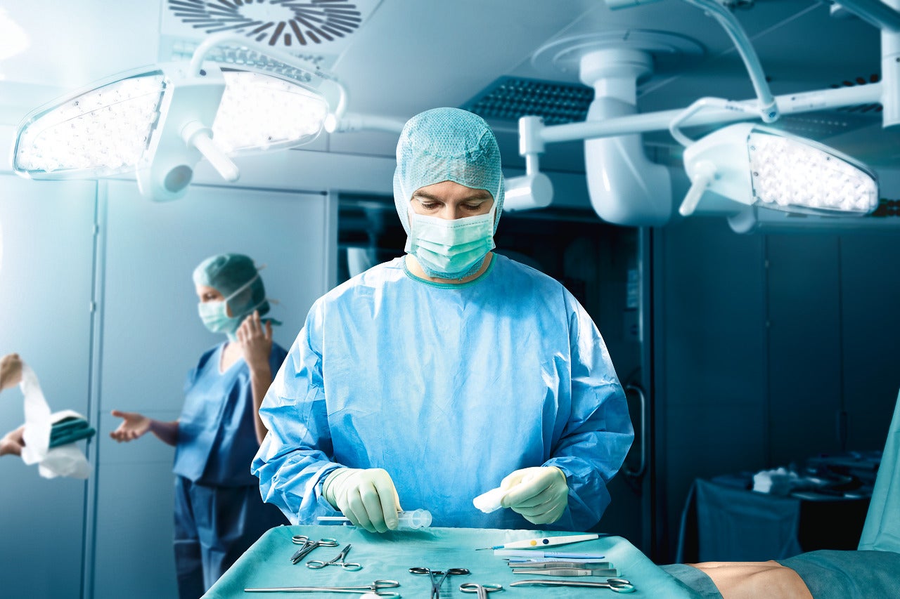 Arzt im Operationssaal