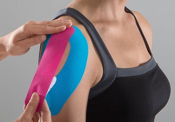 csm Anleitung Dermaplast BeimSport 09 Kinesio Schulter 03 3d37a094b4