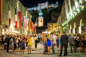 Salzburger-Festspiele-Hofstallgasse © Tourismus Salzburg GmbH Fotograf: Günter Breitegger Salzburger-Festspiele-Hofstallgasse © Tourismus Salzburg GmbH Fotograf: Günter Breitegger