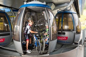 Biketransport-Sommerbergbahnen © nassfeld.at © Martin Steinthaler tinefoto.com Biketransport-Sommerbergbahnen © nassfeld.at © Martin Steinthaler tinefoto.com