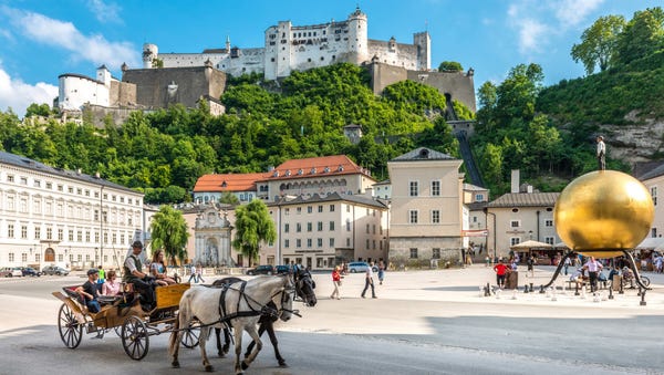 Kapitelplatz-Salzburg © Tourismus-Salzburg-GmbH Foto Guenter Breitegger Kapitelplatz-Salzburg © Tourismus-Salzburg-GmbH Foto Guenter Breitegger