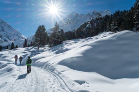 Winterwandern-im-Sulztal-Laengenfeld © Oetztal-Tourismus Foto Ewald Schmid