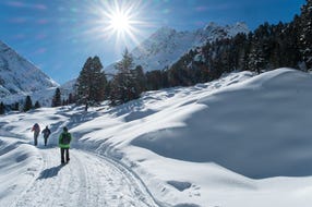 Winterwandern-im-Sulztal-Laengenfeld © Oetztal-Tourismus Foto Ewald Schmid Winterwandern-im-Sulztal-Laengenfeld © Oetztal-Tourismus Foto Ewald Schmid