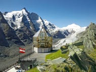 Grossglockner-Hochalpenstrasse-Blick-auf-den-Grossglockner-und-die-Pasterze © Grossglockner-Hochalpenstrassen-AG Grossglockner-Hochalpenstrasse-Blick-auf-den-Grossglockner-und-die-Pasterze © Grossglockner-Hochalpenstrassen-AG