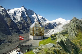 Grossglockner-Hochalpenstrasse-Blick-auf-den-Grossglockner-und-die-Pasterze © Grossglockner-Hochalpenstrassen-AG