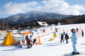 A day in the ski school for kids. © Innsbruck Tourismus A day in the ski school for kids. © Innsbruck Tourismus