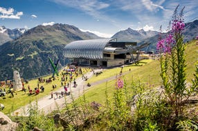 oel_fest_am_berg © Bergbahnen Sölden Photograf Rudi Wyhlidal oel_fest_am_berg © Bergbahnen Sölden Photograf Rudi Wyhlidal