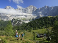 Wandern Neustatt-Alm © Schladming-Dachstein Foto Herber Raffalt Wandern Neustatt-Alm © Schladming-Dachstein Foto Herber Raffalt