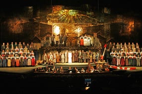 Salzburger-Adventsingen-im-Grossen-Festspielhaus © Tourismus Salzburg GmbH Salzburger-Heimatwerk Salzburger-Adventsingen-im-Grossen-Festspielhaus © Tourismus Salzburg GmbH Salzburger-Heimatwerk
