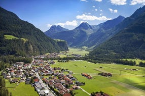 Das-Dorf-Laengenfeld © Oetztal-Tourismus Foto Lukas Ennemoser Das-Dorf-Laengenfeld © Oetztal-Tourismus Foto Lukas Ennemoser
