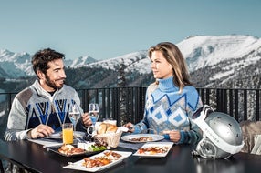 Brunchen in der Winterlandschaft von Zell am See-Kaprun © Schmittenhöhebahn AG